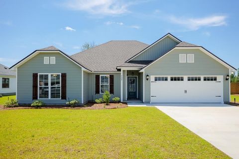 Welcome to 4003 Lu Lane! This stunning single-story home offers an open floor plan and an abundance of natural light throughout. The exterior features a charming design, and a spacious two-car garage. Step inside to discover a beautifully crafted liv...