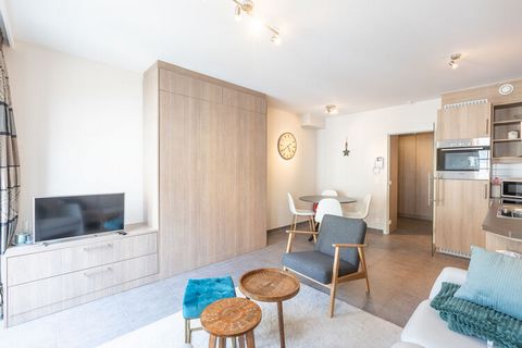 Studio located on the 2nd floor with sleeping area (double bed) and closet bed in the living room (also for 2 people). There is a spacious living room with open kitchen and a cosy terrace. In the bathroom there is a shower with toilet. The sleeping a...
