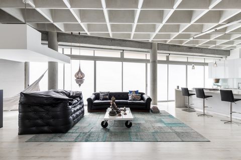 Unique residence in Soho Lofts located in the center of the El Poblado neighborhood in Medellín, Colombia - the second largest city in the country. Built in 2010, the building was designed to accommodate each original occupant’s built desires includ...