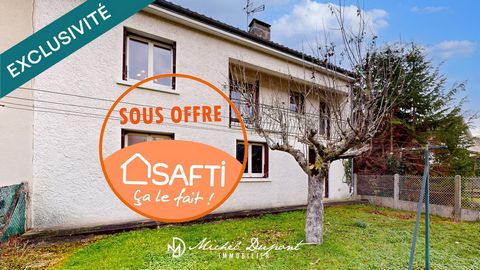 Située à Périgueux, cette maison bénéficie d'un emplacement recherché, alliant tranquilité et plaisir de vie dans une grande ville. Le quartier offre un cadre agréable, idéal pour une vie de famille, laissant place à la sérénité tout en étant à proxi...