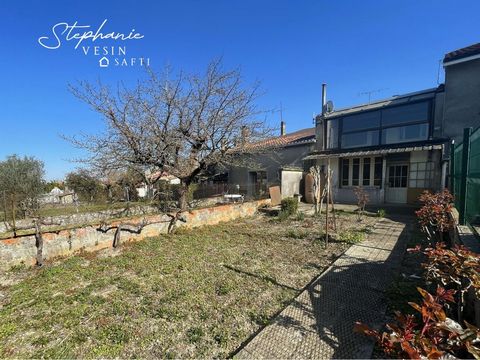 Maison de village avec jardin et grand garage