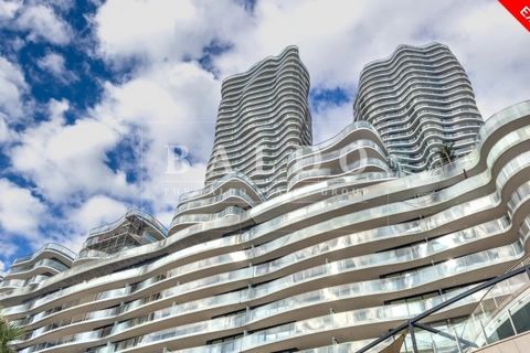 Ontdek de volgende generatie modern luxe wonen in Bay House, de nieuwste en meest exclusieve residentie van Monaco. Dit uitzonderlijke appartement beschikt over 3 slaapkamers met eigen badkamer en een prachtig uitzicht op het zuiden op de Middellands...