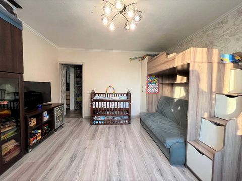 Арт. 101423407 Предлагается в продажу прекрасная 1 комнатная квартира , общей площадью 38 м2 (площадь указана вместе с балконом). Расположена на 4 этаже 17 этажного дома на улице Курыжова в современной, обжитой части города Домодедово. Функциональная...