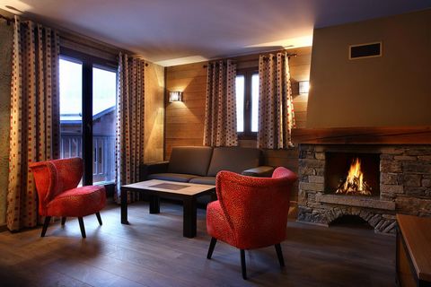 The residence Le Chalet des Neiges Arolles**** is situated at 250m from the ski slopes of the ski resort Arcs 2000, a free skilift is in front of the residence. It is divided in several chalets, all of Savoyard style, with a wonderful view on the ski...