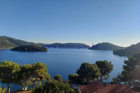 EXCLUSIVE AGENCY SALE !!! We mediate in sales of south orientated villa on top location, at first row to the sea. It's a property surrounded by greenery on the western side of the island Lastovo. Villa has three floors connected by external stone sta...