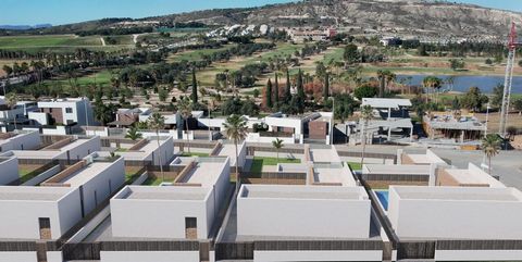 Schitterende nieuwbouw villa ontwikkeling in La Finca Golf Resort in Algorfa Alicante Zuid waar de bouw plaatsvindt Een rustige en gezonde omgeving compleet met buitenactiviteiten en moderne gemakken Het is gunstig gelegen op rijafstand van enkele va...