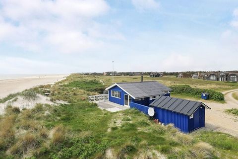 Situato su un grande terreno naturale fino alla spiaggia e al mare, troverete questo piccolo e moderno cottage arredato. Dalla casa si ha una fantastica vista sull'acqua e dal terrazzo dietro casa si ha quasi la sensazione di stare seduti con i piedi...