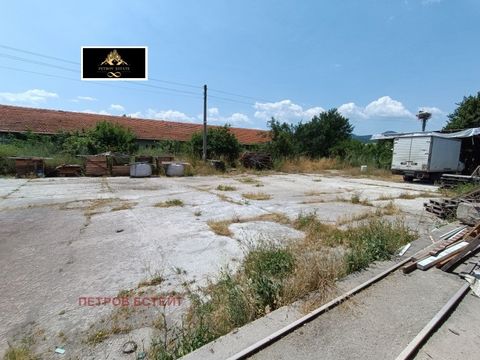 We offer an attractive property with wide application in the town of Velingrad. The property is located at the entrance of the city, close to main thoroughfares, warehouses, carpentry workshops, production buildings, car repair shops, gas stations an...