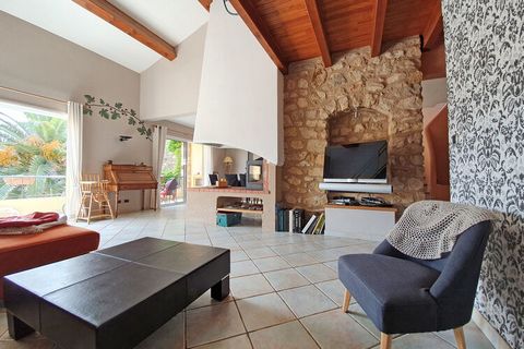 This spacious villa in Saint-André-de-Roquelongue has all the amenities like a private swimming pool and a sauna to unwind you and rejuvenate your muscles and mind. There are 4 bedrooms here, which can accommodate 8 people, making it ideal for 2 fami...
