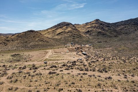 Available now is the historic Cedar Canyon Ranch operated by the Rafter S Cattle Company. This 642.41 deeded acre ranch with 80,240-acre BLM lease carrying and AU number of 575. There are multiple thousands of adverse acres throughout the property as...