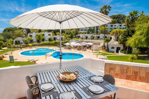 Two bedroom apartment located in the exclusive Clube Albufeira, a resort with 4 swimming pools, mini golf, mini-market and restaurants that provide the best of the Portuguese cuisine. Here you can enjoy the tranquility by the pool, stroll in the surr...