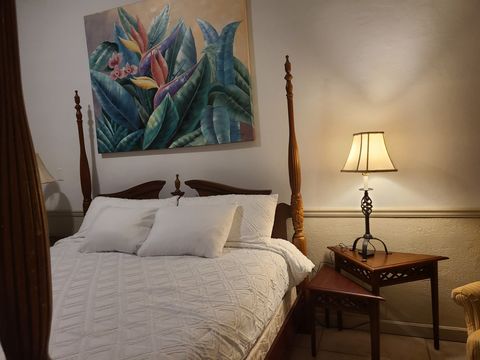 Boundless Bliss Hotel rests high on a hill-top, overlooking Charlotte Amalie's gorgeous Harbor. Experience the best of Sterns and Foster -Luxury bedding and modern room appointments. Our spacious units offer options to accommodate between 2 and 6 gue...