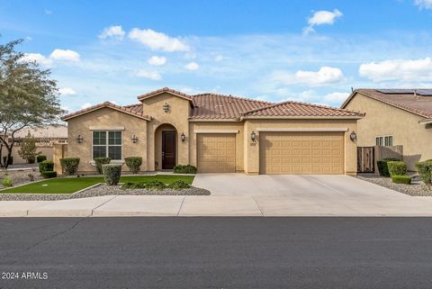 Welcome to this charming David Weekley 1-story home with 3 bedrooms, 2.5 bath, study and retreat room. As you enter the Braeloch model, you're greeted by the open floor plan connecting the great room to the gourmet kitchen, creating an ideal space fo...