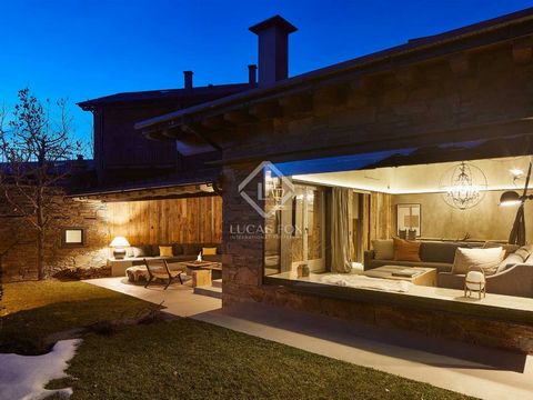 Exclusive property for sale in the town of Urús, Cerdanya. The quality of its materials and everything about this property surprises from the moment we enter its interior. We are engulfed by its design, its good taste and the exquisite combination of...