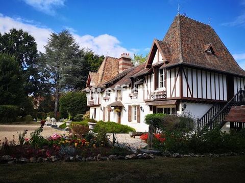 14600 - HONFLEUR - CHARACTER MANOR - 5 BEDROOMS - HEATED SWIMMING POOL - 11000 m² OF LAND Character Property with Heated Swimming Pool in Normandy Immerse yourself in the elegance of a historic Norman residence, dating back to 1793 and renovated to p...