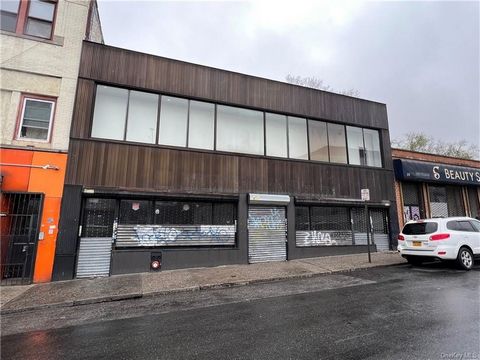 We are pleased to present the opportunity at 29-31 Palisade Ave in Yonkers, NY. It is an 8,400 SF building located in the heart of Getty Square. This property offers a versatile canvas for retail, user, developer, or investor endeavors. Strategically...
