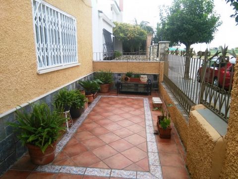 Two storey terraced house in friendly neighbourhood in small Spanish town (Almoradí). 30 minutes from Alicante Airport, 15 minutes from beach, shops five minutes walk. Saturday street market. Front patio and porch leading to garage, large living room...