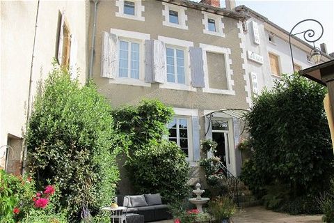 Confolens - Fabulous 4 bedroom renovated house with courtyard garden. This house is in the centre of the town, walking distance to all shops, restaurants and the river Vienne. The house is full of period features, high ceilings and style. There are t...