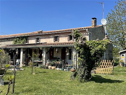Summary Lovely character house, once an old farm situated in a quiet location at the end of a small hamlet between Montguyon and St Aigulin. This is a charming property with lots of character, the garden is 1900m2 and its totally fenced off. There is...