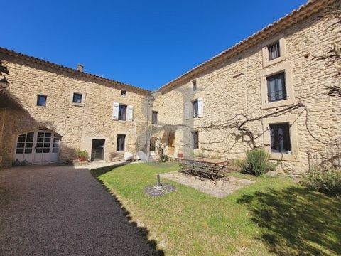 Grignan area - Drôme Provençale Ideally situated in the heart of 1.8 hectares of wooded grounds, discover this authentic Drôme property built around its inner courtyard. The main building offers 350 sqm divided into 2 communicating dwellings, ideal f...