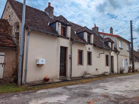 EXCLUSIVE TO BEAUX VILLAGES this delightful 3 bedroom cottage is set in a friendly hamlet just outside La Trimouille. On the ground floor there is a well equipped kitchen leading to a patio terrace to the back for summer dining. The large characterfu...