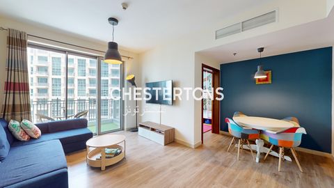 Located in Dubai. Sarah from Chestertons is proud to present this beautifully upgraded one bedroom plus study apartment in Standpoint Tower A on the highest floor. Property Details: - 1 Bedroom - Study (which can be turned into a second bedroom) - Fu...