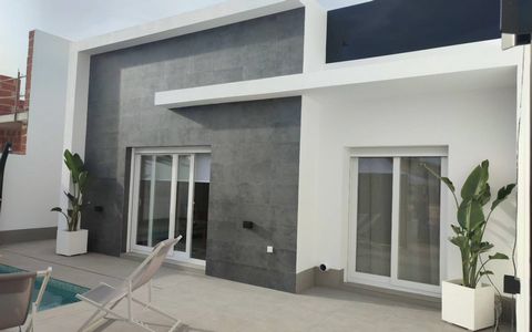Villas for sale in Balsicas, Torre Pacheco, Murcia A development made up of single storey detached villas with terrace area, private swimming pool and solarium with summer kitchen to enjoy all the hours of sunshine every day of the year. They have 3 ...