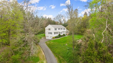 Welcome home to this completely renovated and beautifully remodeled Colonial nestled in Ridgefield's sought-after neighborhood of Westmoreland. Featuring prime access to the community's fantastic recreation area across the street, walk over to enjoy ...