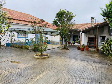 Located in Caldas da Rainha. House T3+1, annexes, patio and land - Caldas da Rainha, Silver Coast Property located in a beautiful village about 17 kms south of Caldas da Rainha, 2 kms from the access to the A15 and 45 minutes from Lisbon. If you are ...