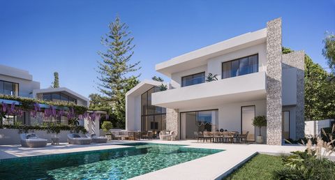 A boutique development of five brand new single-family and semi-detached homes. Located in the quiet area of Altavista, between San Pedro de Alcántara and Guadalmina Alta, within walking distance of all types of services as well as the old town of Sa...