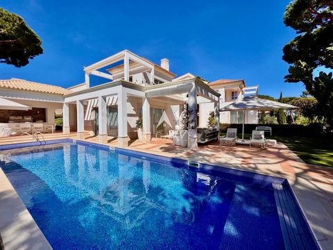 Delightful and ultimately elegant four-bedroom villa located in the peaceful and popular San Lorenzo neighborhood of Quinta do Lago. This spacious and sunny mansion comprises an open-concept lounge, kitchen, and bar with a built-in dining table. The ...