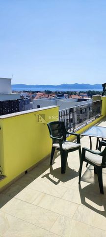Location: Zadarska županija, Zadar, Diklovac. For Sale: Spacious and modernly designed apartment with three bedrooms, ideal for comfortable family living or investment. The apartment is located on the top floor of the building, ensuring peace and pri...