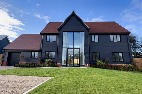 Nestled in the idyllic village of Lindsell between Great Dunmow and Saffron Walden in the West Essex countryside are these three impressive detached individual homes. Built to a high specification and with integrated units throughout, these propertie...