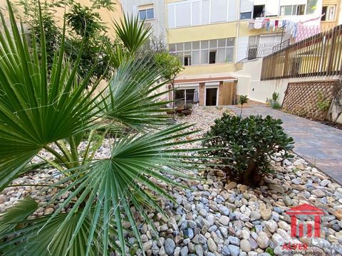 Nice apartment with private garden Excellent property transformed into 2 bedroom apartment in the heart of Algés, on Rua Drº António Granjo, (street with a slight slope) on the corner with Avenida dos Combatentes. Originally, the typology was T0. Nex...