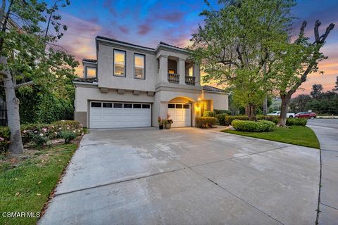 Welcome home to this beautiful 5 Bedroom, 4.5 Bath Deauville home, located on a quiet cul-de-sac (sides to only one neighbor) and situated on one of the biggest lush, landscaped lots in the tract with gorgeous mountain views. With over 3700 square fe...