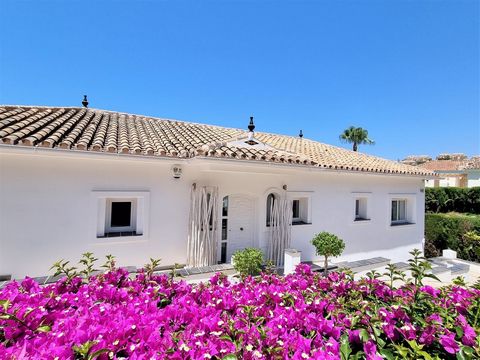 This beautiful villa has been refurbished with modern interiors but has kept its exterior Andalucian charrn, creating a lovely mix of traditional and modern styles. This family home has 5 bedrooms, 2 sitting rooms, a dining room, a separate apartment...