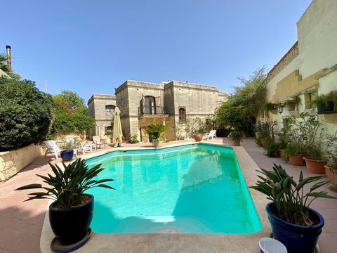 Welcome to the epitome of luxury living in the exclusive area of Madliena. This stunning fully detached villa is situated on a generous plot surrounded by meticulously landscaped gardens that add to its allure. Boasting a south facing orientation thi...