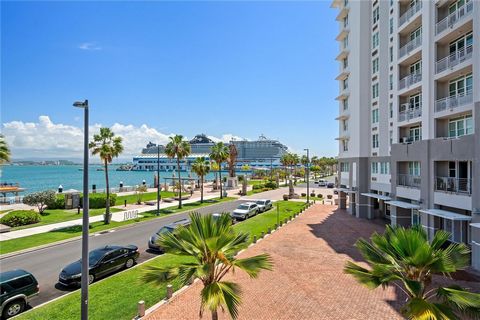 Stunning 3-bedroom, 2 bathroom condo in the prestigious Capitolio Plaza offers a unique blend of luxury, comfort, and unbeatable location in the heart of Old San Juan. With breathtaking views of the San Juan Bay and a wealth of premium amenities, thi...