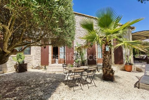 Maison à vendre 6 pièces proche de UZES (30)