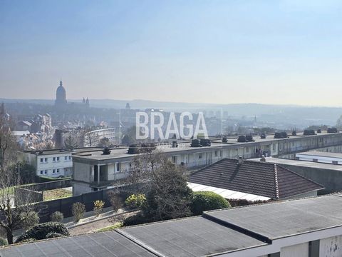 Exclusivité Braga immoblier Pour une visite, contactez Benjamin Dagbert au ... Rare sur le marché! Au deuxième étage d' une résidence très bien entretenue, à saisir cet appartement aux volumes généreux! Sur Dalle Béton, vous retouverez une vaste entr...