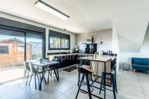 Dpt La Réunion (974), à vendre SAINTE ANDRE Maison contemporaine T4 sur terrain de 311 m2