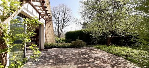 Maison à vendre 5 pièces GIF SUR YVETTE (91) de 3 à 5 chambres, luminosité
