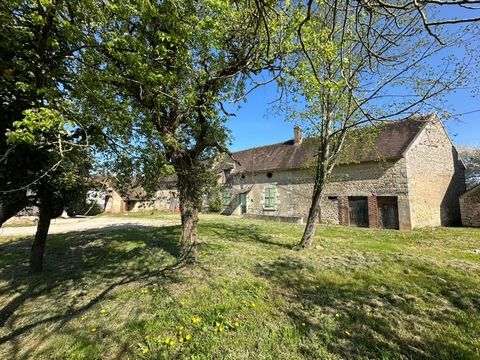Ferrières proche à 3 mn - Corps de ferme de 5 bâtiments potentiel de 250 m2 environ sur Terrain de 2785 M2