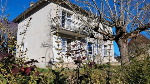Maison à vendre 7 pièces CAZOULES (24)