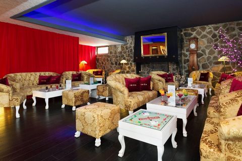 In the heart of the large skiing area of Les Deux Alpes, one of the best-known, the Hotel Ibiza*** with its spa and all-inclusive formula offers best value for money. The Hotel Ibiza*** lies at the end of the valley, not far from the resort centre an...