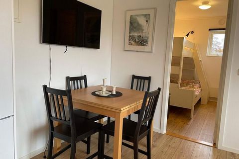 Lovely cottage with only 250m to the beautiful shallow sandy beach, and 100m to the campsite First Camp Löttorp with several amenities such as shop, bistro and a lot of fun for the children as a playground and adventure golf. Padel courts and beach v...