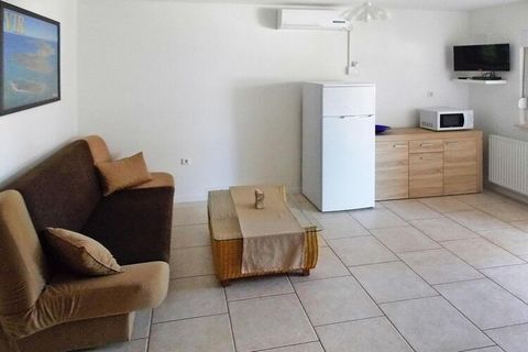 Selected apartments for up to eight people in various private houses near the beach on the island of Vir. The apartments are mostly functional but modern, all have a terrace or balcony and are between 50 and 300 meters from the beach. Depending on th...
