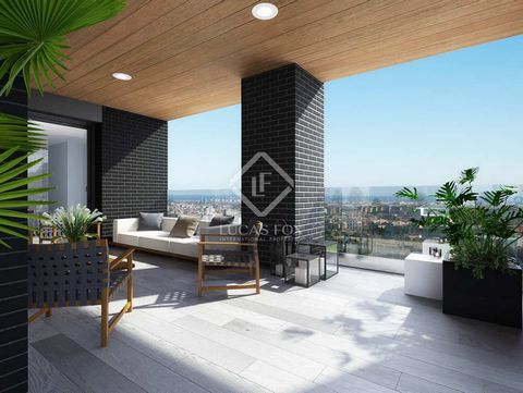 Set in over a hectare of private land, this exclusive brand-new development offers luxury homes in a privileged location in Esplugues, Barcelona, where residents can awake every day to see the sun rise over the sea and the city from the comfort of th...