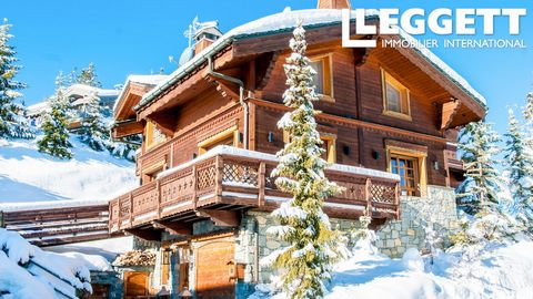 A17815 - This beautiful semi-detached chalet is situated in a private residential area close to the centre of Courchevel 1850. The property offers 145 m² livable space / 160 m² floor space, fantastic unobstructed mountain views and a wonderful south-...