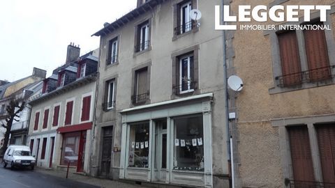 A04192 - The shop is accessed from the main street and is 53.6 sqm, including storage areas, also with access too the rear garden area (23.3 sqm). There is a separate entrance, through an ancient doorway leading to the apartments on the first and sec...